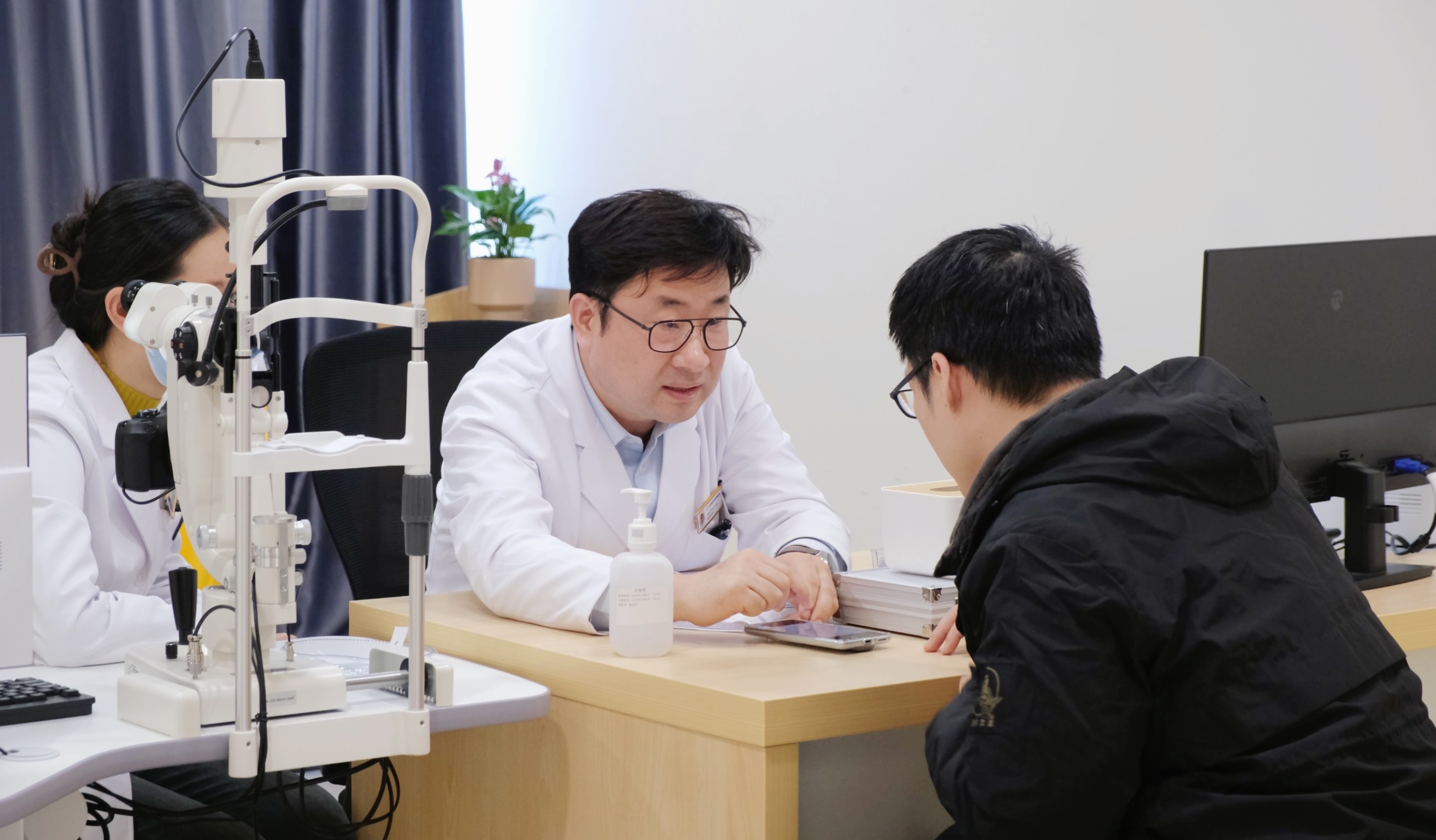 不怕久等，南京维视框架镜验配流程全拆解，快至30分钟搞定